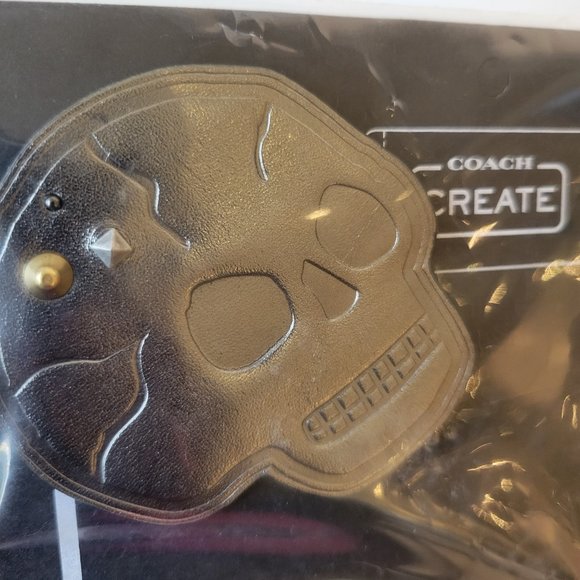 Coach Skull Shoe Patch - Picture 6 of 10